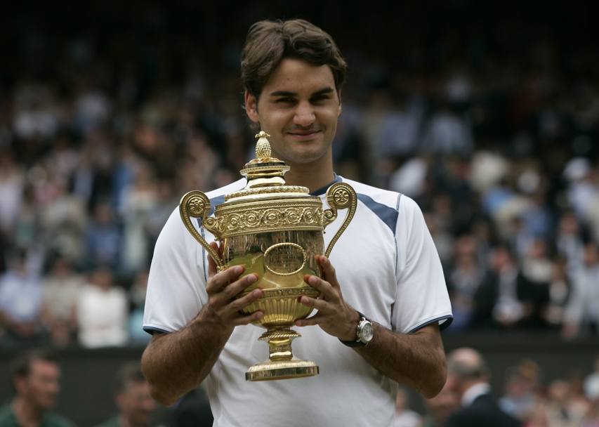 Wimbledon 2005: Federer b. Roddick (Usa) 6-2 7-6 6-4. (Reuters)